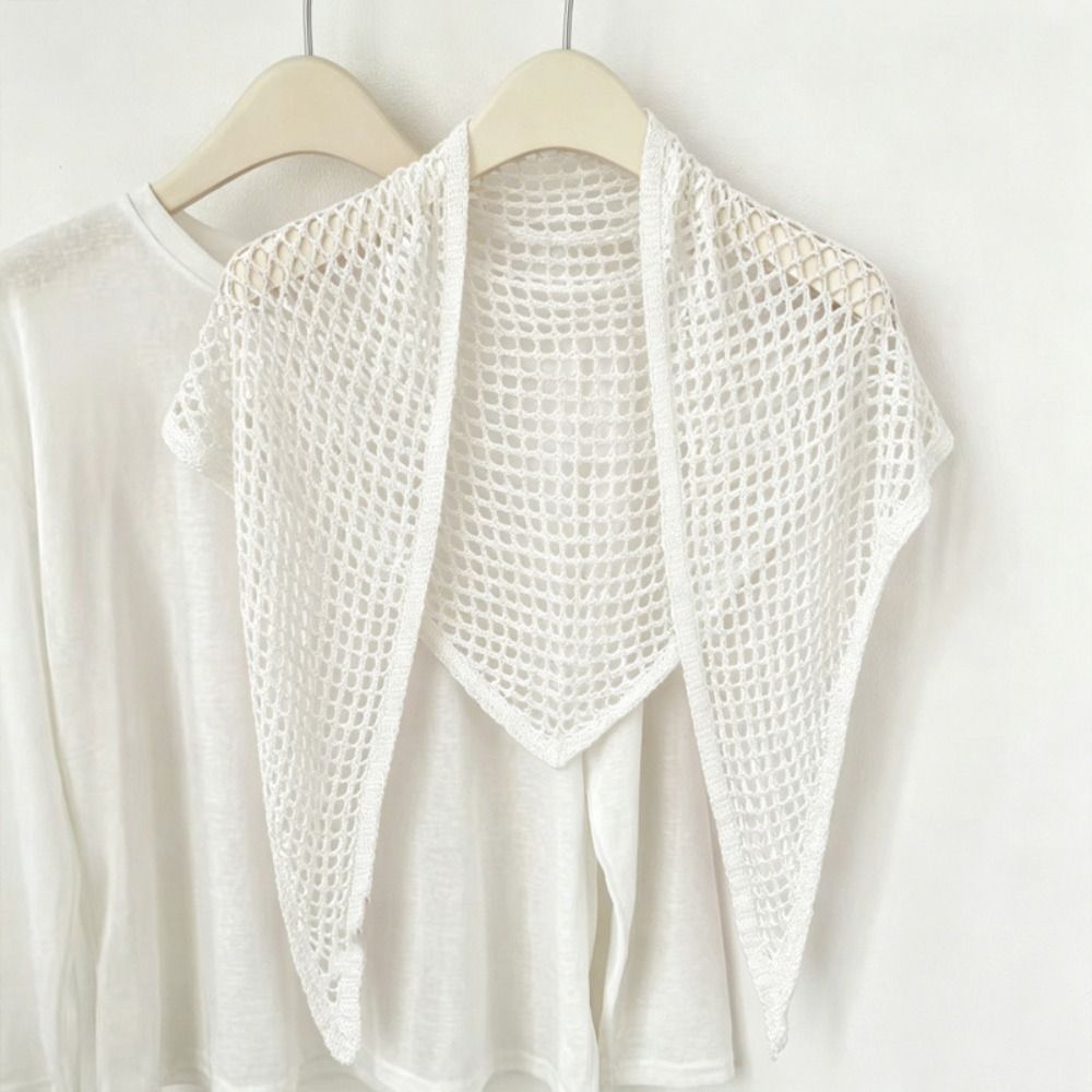 Solid Color Triangular Shawl Y - Women'S Korean Accessories 评论和价格